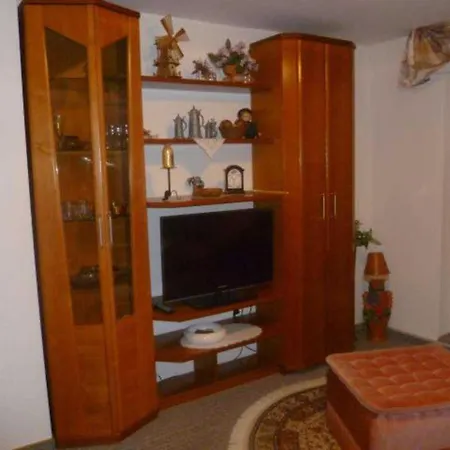شقة Ewen 55038 *